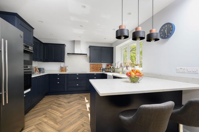 5 bed semi-detached house