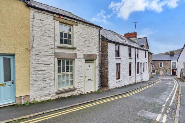 2 bed end terrace house