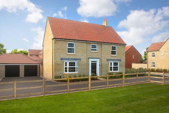 5 bed detached house