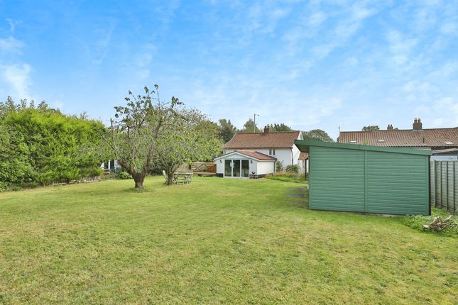 3 bed detached house