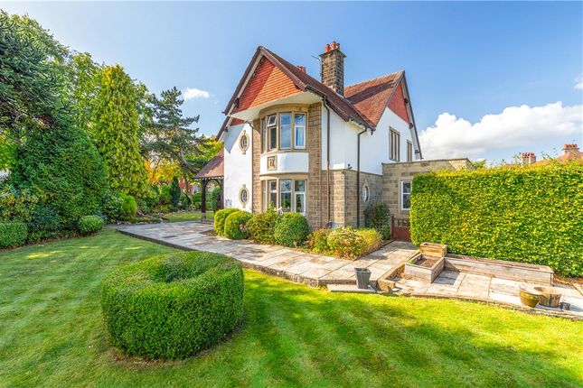 West Lane, Baildon, West Yorkshire, BD17 4 bed detached house for sale
