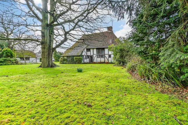 Bethersden Road, Smarden, Ashford, Kent 3 bed detached house for sale