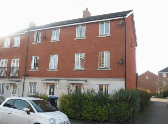 Dragon Road, Hatfield AL10 4 bed terraced house for sale