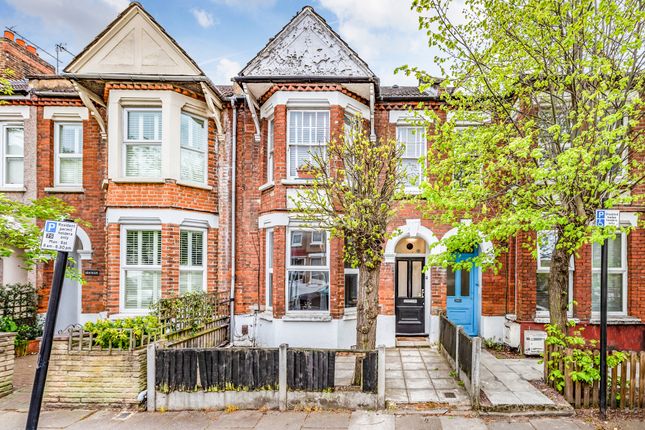 Springfield Road, London, N15 2 bed apartment for sale