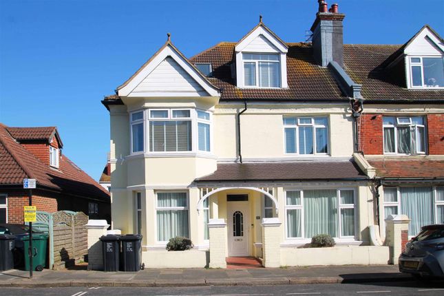 4 bed maisonette