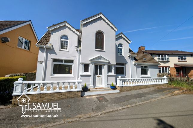 Woodland Crescent, Abercynon 3 bed detached house for sale