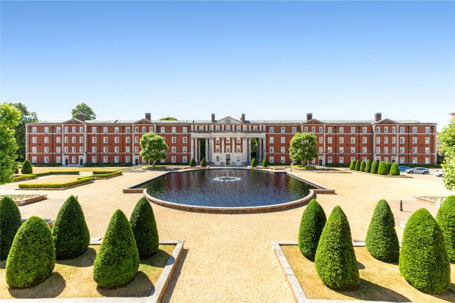 Peninsula Square, Winchester... 2 bed apartment for sale