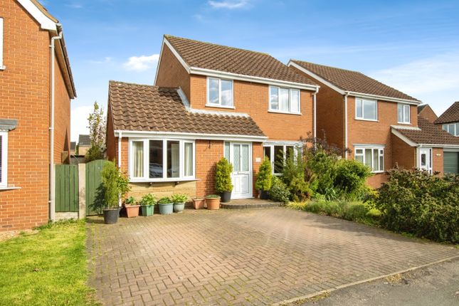 4 bed detached house