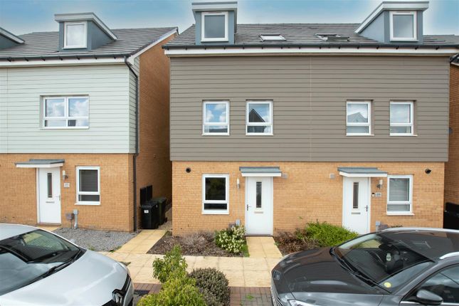 3 bedroom semi-detached house for sale