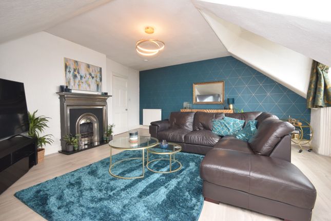 2 bed flat