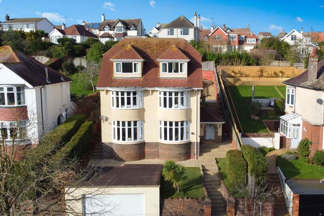 6 bedroom detached house for sale