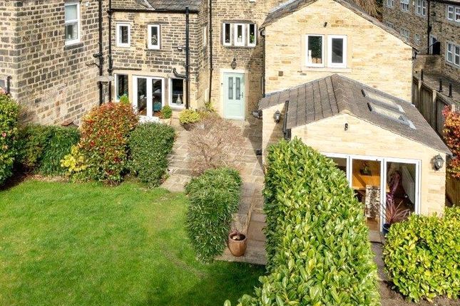 Mawcroft Close, Rawdon, Leeds 5 bed link detached house for sale