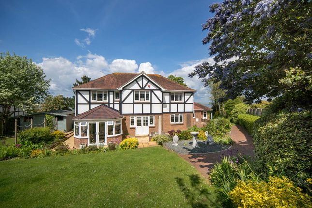 4 bed detached house