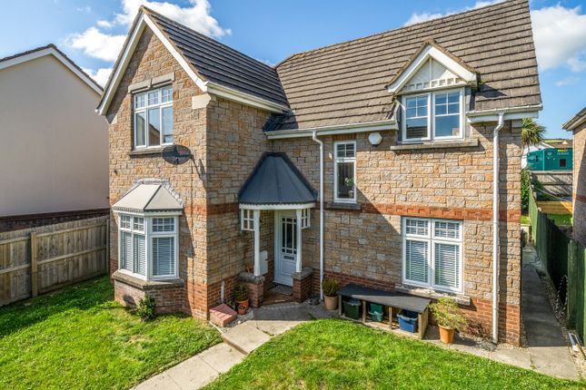 4 bed detached house