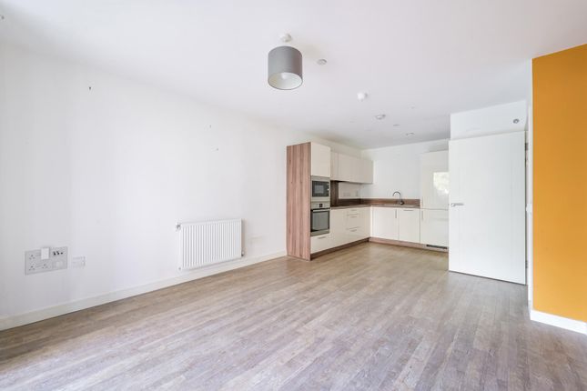 Kingfisher Heights, 2 Bramwell Way... 1 bed apartment for sale
