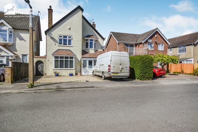 5 bed detached house