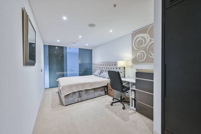 Strand, The Strand, London, WC2R 3 bed flat for sale