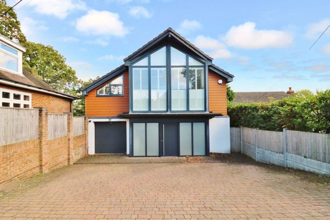 4 bed detached house