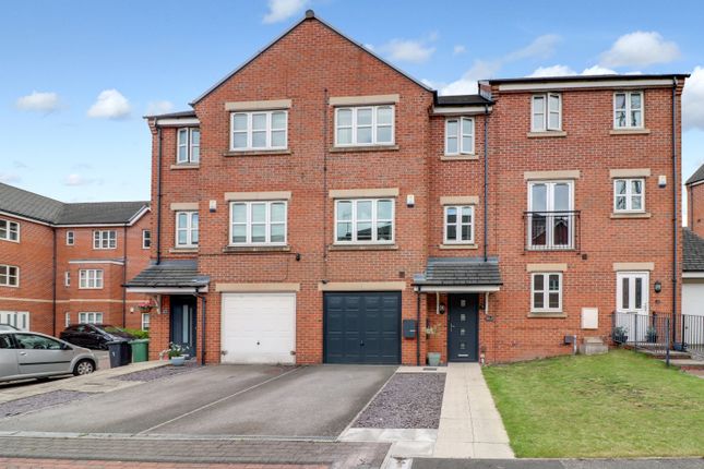 4 bedroom town house for sale