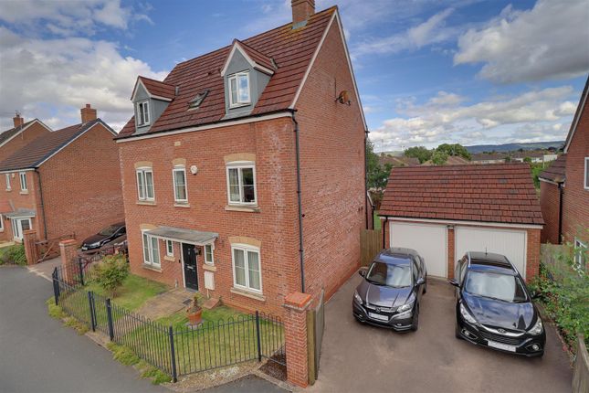 Greenways, Gloucester 5 bed detached house for sale