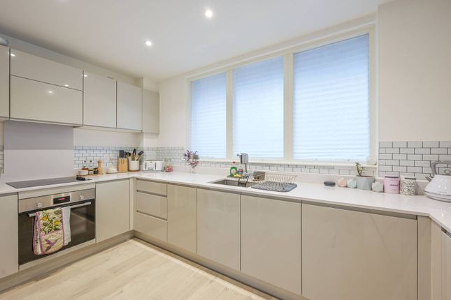 3 Corsican Square, London E3 2 bed flat for sale