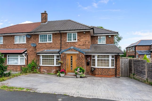 5 bedroom semi-detached house for sale