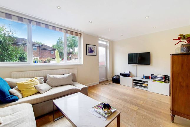 Radcliffe Path, Battersea, London, SW8 3 bed house for sale