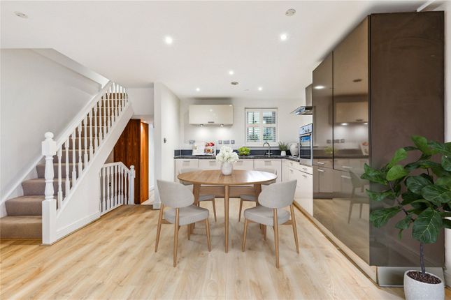 Tonsley Road, London, SW18 3 bed end of terrace house for sale