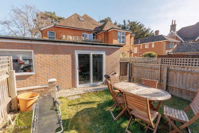 2 bedroom ground floor flat for sale