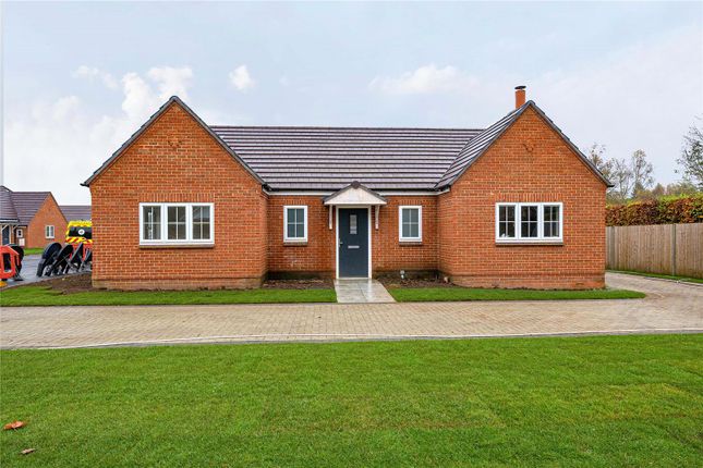 Orchard Way, Tadley RG26 3 bed bungalow for sale