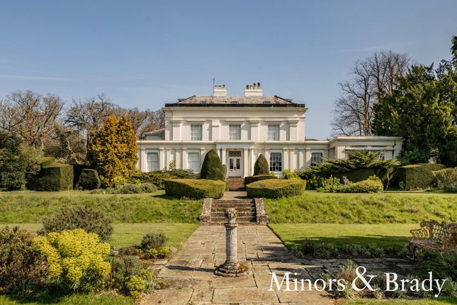 3 bedroom flat for sale
