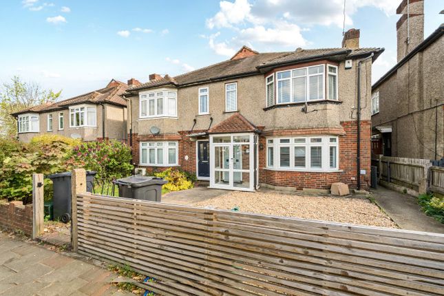 Baston Road, Hayes, Kent, BR2 2 bed maisonette for sale