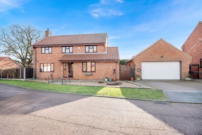 4 bed detached house