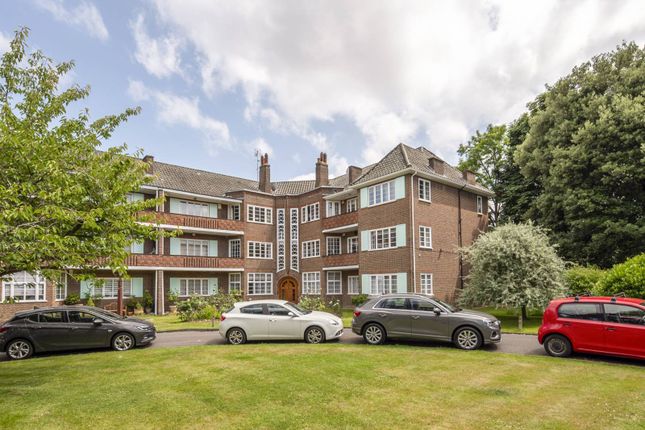 3 bed flat