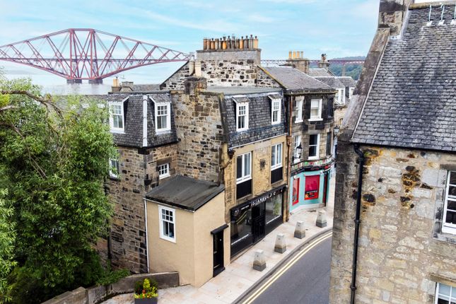 3 bedroom flat for sale