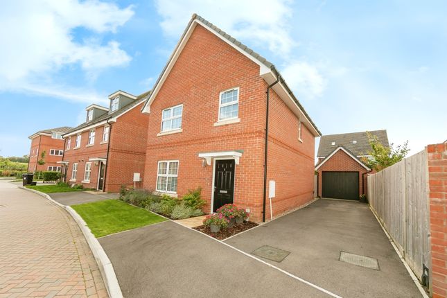 4 bed detached house