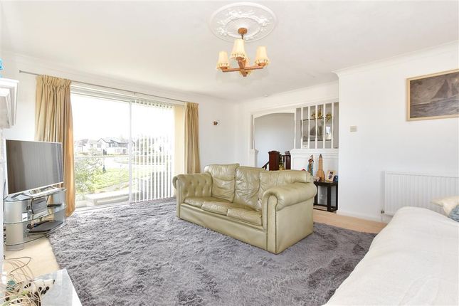 3 bed detached house