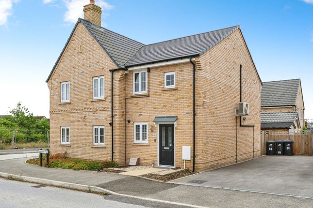 2 bedroom semi-detached house for sale