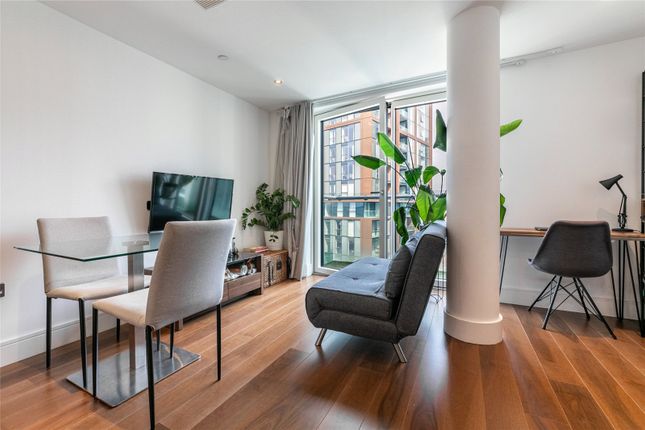 Talisman Tower, London E14 1 bed apartment for sale