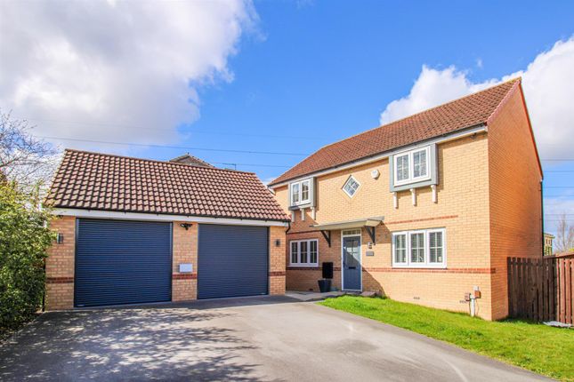 Foreman Road, Wakefield WF2 4 bed detached house for sale