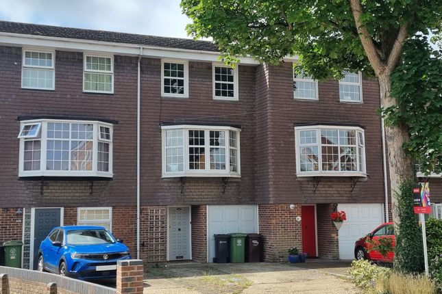 4 bed town house