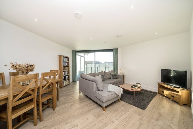 Churchyard Row, London SE11 1 bed flat for sale
