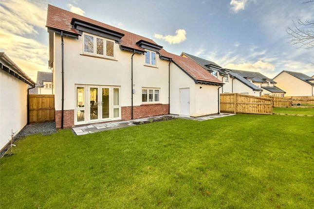 2 bedroom detached house for sale