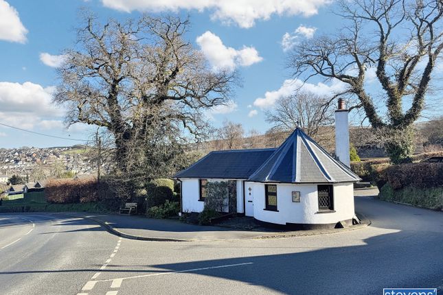 1 bedroom detached bungalow for sale