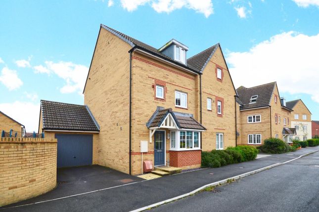 4 bedroom semi-detached house for sale