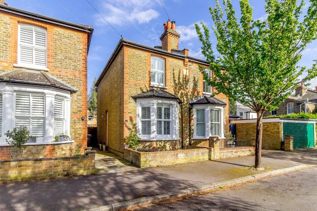 2 bedroom semi-detached house for sale