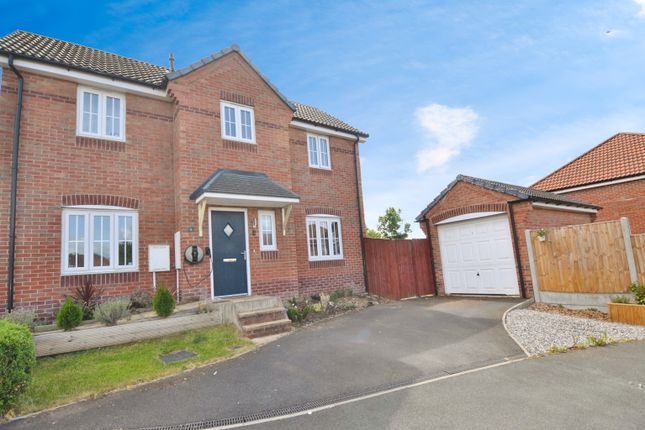3 bedroom semi-detached house for sale