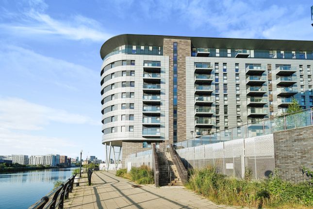 3 bed flat