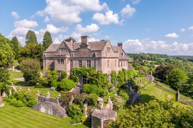 9 bed detached house