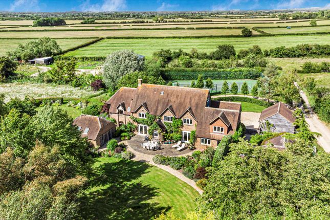 Denchworth, Wantage, Oxfordshire, OX12 6 bed detached house for sale